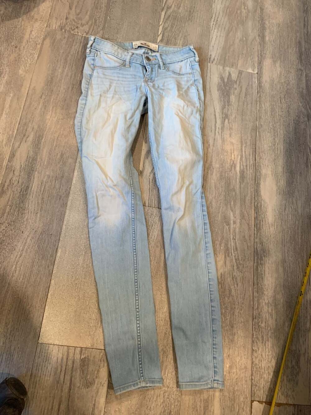 Hollister Skinny Jeans Size 00R W23 L29 Light Wash Denim